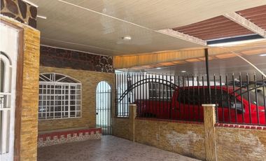 VENTA DE CASA EN SAN ANTONIO