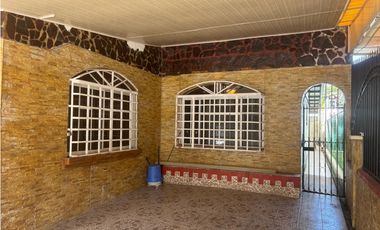 VENTA DE CASA EN SAN ANTONIO