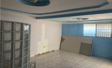 VENTA DE CASA EN SAN ANTONIO