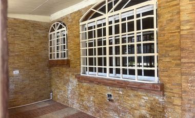 VENTA DE CASA EN SAN ANTONIO