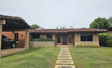 Alquiler/Venta de casa en Residencial Cubitá, Chitré