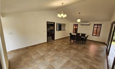 Alquiler/Venta de casa en Residencial Cubitá, Chitré