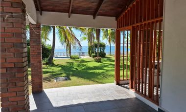 Casa frente la playa El Palmar San Carlos