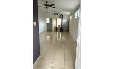 Casa en Venta – Brisas del Golf, Panamá