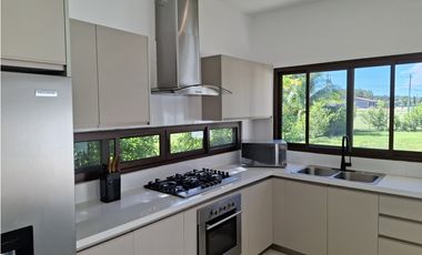 Casa de playa nueva con 3 recamaras