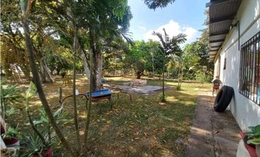VENDO HACIENDA COLOMBIA VILLALOBO PEDREGAL USO RESIDENCIAL O COMERCIAL