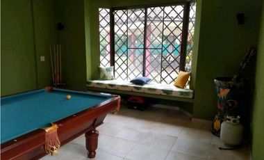 VENDO HERMOSA CASA CON PISCINA EN CLUB DE GOLF CORONADO NEGOCIABLE