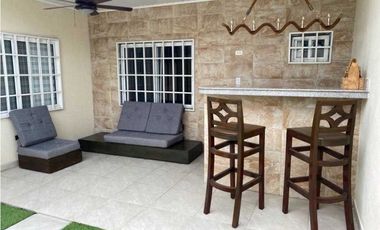 VENDO CASA  EN HACIENDA SANTA FE LA SIESTA DE TOCUMEN