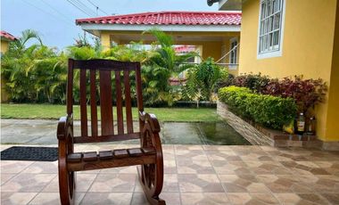 VENDO CASA EN RIO HATO STA CLARA