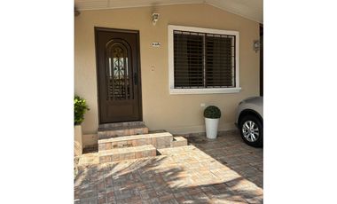 VENTA DE CASA EN BRISAS DEL GOLF