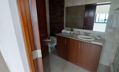 Se vende apartamento en PH Las Olas 2, San Carlos