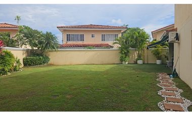 VENTA CASA BRISAS DEL GOLF PH VILLA ALTA