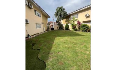 VENTA CASA BRISAS DEL GOLF PH VILLA ALTA