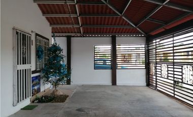 VENDO CASA EN URB. RESIDENCIAL VERONICA