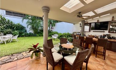 Se Alquila Casa en Obarrio, Zonificacion Residencial o Comercial