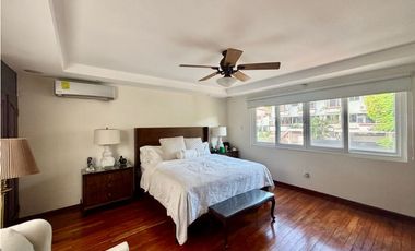 Se Alquila Casa en Obarrio, Zonificacion Residencial o Comercial