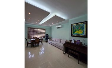 Venta de Casa en Costa del Este P.H. Costa de las Perlas