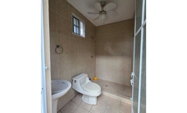 Venta de Casa en Costa del Este P.H. Costa de las Perlas