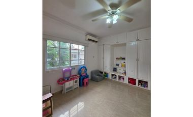 Venta de Casa en Costa del Este P.H. Costa de las Perlas