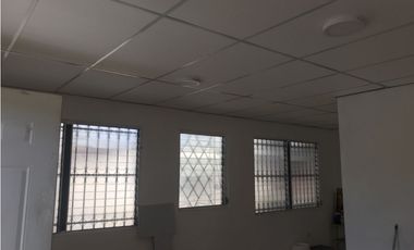 ALQUILO CASA ANEXO CRISTO REY AUTOMOTOR