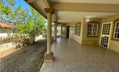Se vende casa en Mirador del Bosque en Las Tablas