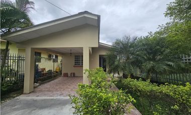 Venta de casa en Residencial El Mesón, Chitré