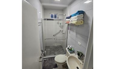 Venta de casa con muro perimetral en Residencial El Mesón, Chitré