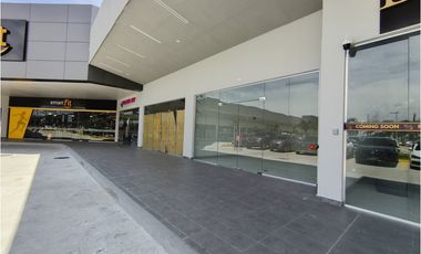 LOCAL COMERCIAL CITY PLAZA EL CRISOL PLANTA BAJA CON TERRAZA  PT