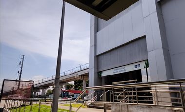 LOCAL COMERCIAL CITY PLAZA EL CRISOL PLANTA BAJA CON TERRAZA  PT