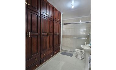 Venta de casa con piscina en calle Jesús Nazareno, Chitré
