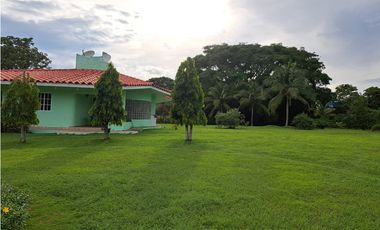 VENDO FINCA CORONADO