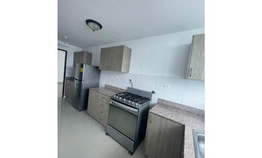ALQUILO APARTAMENTO EN OBARRIO, 3 RECAMARAS, LINEA BLANCA, 130M2.