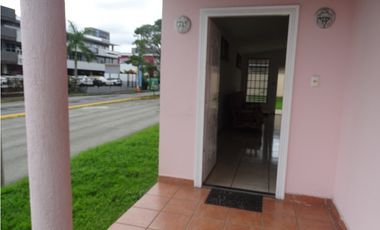 SE VENDE – Casa en Brisas del Golf
