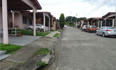 SE VENDE – Casa en Brisas del Golf