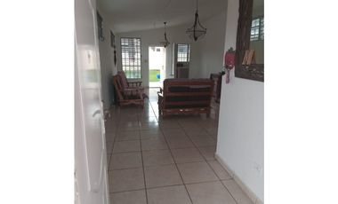 SE VENDE – Casa en Brisas del Golf