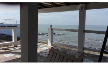 Alquiler Casa frente al mar en Playa El Uverito – Las Tablas