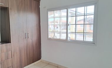 Se alquila casa en Colinas del Oeste-Arraijan