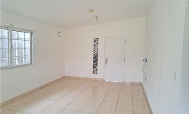 Se alquila casa en Colinas del Oeste-Arraijan