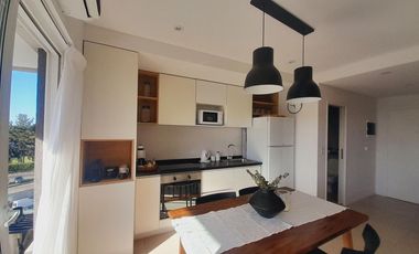 Excelente 2 ambientes Vista Bahía . Disponible abril 2026. Impecable! Vista a Bahía. Amenities.