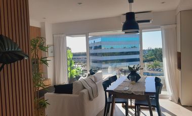 Excelente 2 ambientes Vista Bahía . Disponible abril 2026. Impecable! Vista a Bahía. Amenities.