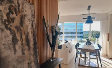 Excelente 2 ambientes Vista Bahía . Disponible abril 2026. Impecable! Vista a Bahía. Amenities.