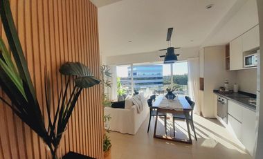 Excelente 2 ambientes Vista Bahía . Disponible abril 2026. Impecable! Vista a Bahía. Amenities.