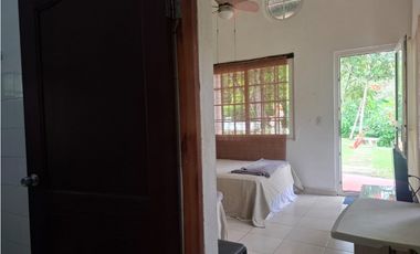 SE VENDEN CABAÑAS AMUEBLADAS - AMPLIO TERRENO - LAS UVAS, SAN CARLOS