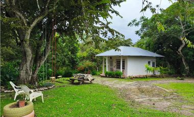 SE VENDEN CABAÑAS AMUEBLADAS - AMPLIO TERRENO - LAS UVAS, SAN CARLOS