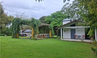 SE VENDEN CABAÑAS AMUEBLADAS - AMPLIO TERRENO - LAS UVAS, SAN CARLOS