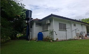 SE VENDEN CABAÑAS AMUEBLADAS - AMPLIO TERRENO - LAS UVAS, SAN CARLOS