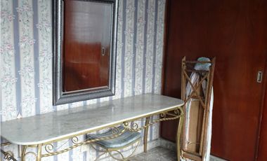 EN VENTA – Gran Residencia + Local Comercial en Urbanización Herbruger
