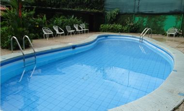 EN VENTA – Gran Residencia + Local Comercial en Urbanización Herbruger