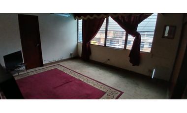 EN VENTA – Gran Residencia + Local Comercial en Urbanización Herbruger