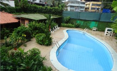 EN VENTA – Gran Residencia + Local Comercial en Urbanización Herbruger